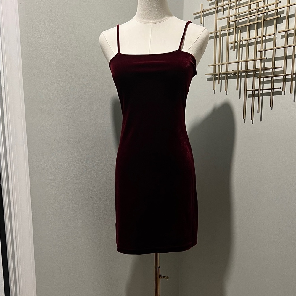 Chic Wine Spaghetti Strap Mini Dress